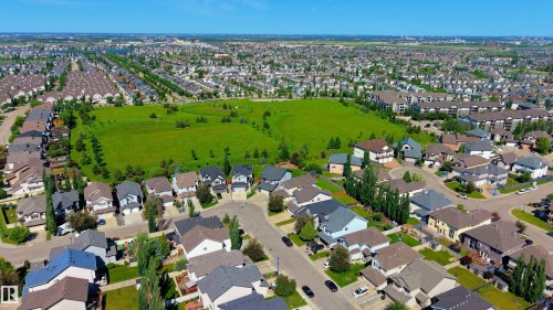 6736 19 Avenue Sw, Edmonton, AB 
