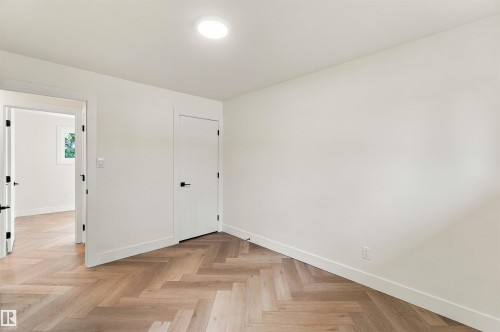 13203 136A Avenue Nw, Edmonton, AB 