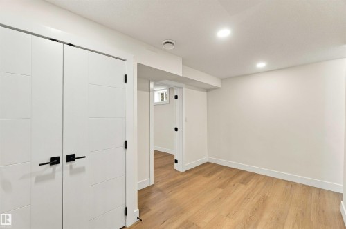 13203 136A Avenue Nw, Edmonton, AB 