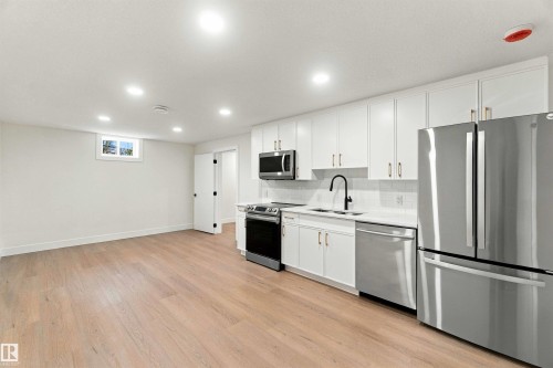 13203 136A Avenue Nw, Edmonton, AB 