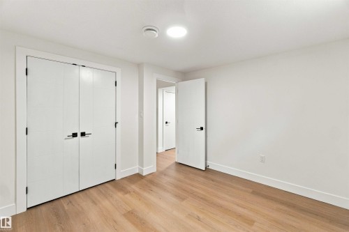 13203 136A Avenue Nw, Edmonton, AB 