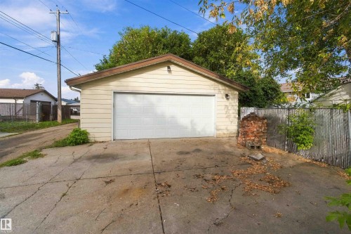 13203 136A Avenue Nw, Edmonton, AB 