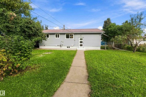 13203 136A Avenue Nw, Edmonton, AB 
