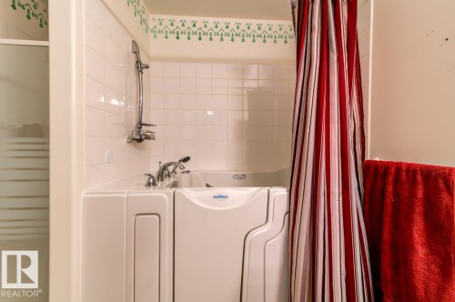 ##7 9731 174 St Nw, Edmonton, AB 