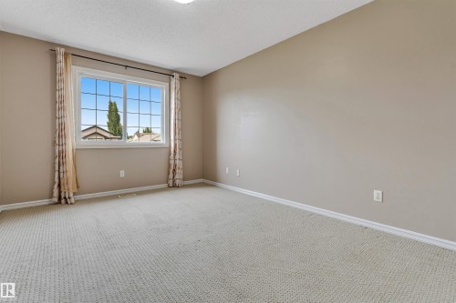 7743 8 Avenue Sw, Edmonton, AB - Indoor Photo Showing Other Room