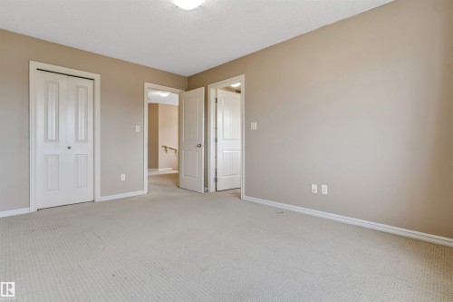 7743 8 Avenue Sw, Edmonton, AB - Indoor Photo Showing Other Room