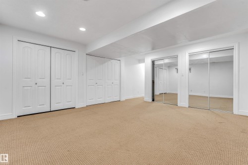 7743 8 Avenue Sw, Edmonton, AB - Indoor Photo Showing Other Room