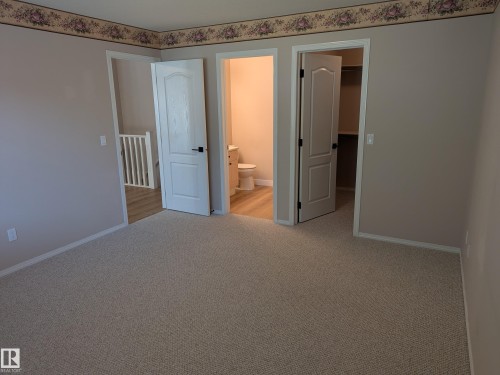 211 Youville Drive Nw, Edmonton, AB - Indoor