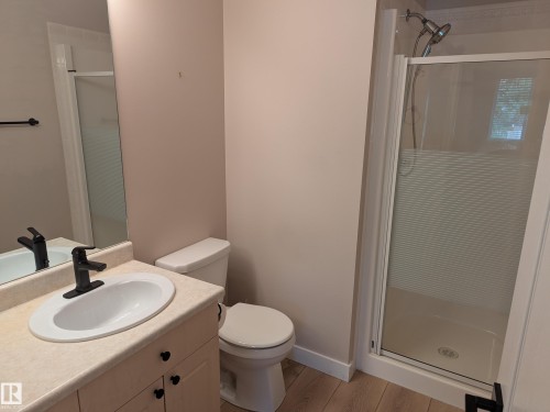 211 Youville Drive Nw, Edmonton, AB - Indoor Photo Showing Bathroom