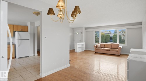 10440 36 Avenue Nw, Edmonton, AB 