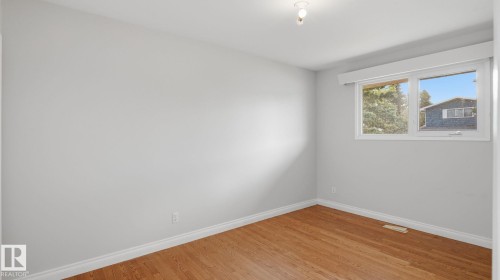 10440 36 Avenue Nw, Edmonton, AB 