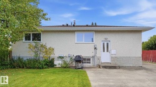 10440 36 Avenue Nw, Edmonton, AB 