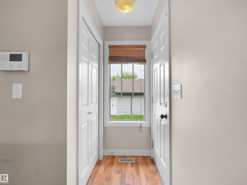 2512 Anderson Way Sw, Edmonton, AB - Indoor Photo Showing Other Room
