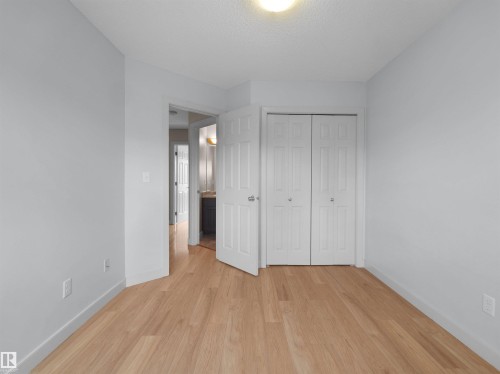 2512 Anderson Way Sw, Edmonton, AB - Indoor Photo Showing Other Room