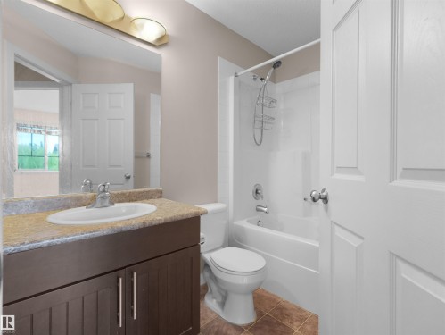 2512 Anderson Way Sw, Edmonton, AB - Indoor Photo Showing Bathroom