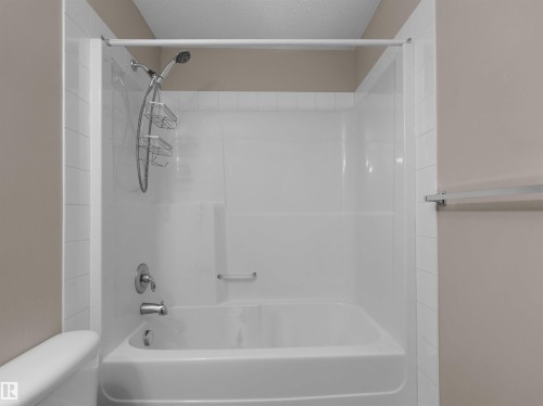 2512 Anderson Way Sw, Edmonton, AB - Indoor Photo Showing Bathroom