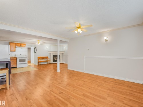 10 Weston Court, Spruce Grove, AB - Indoor