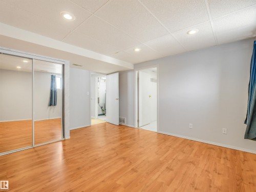 10 Weston Court, Spruce Grove, AB - Indoor Photo Showing Other Room