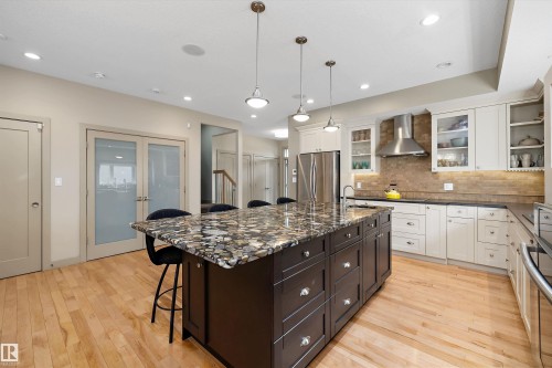 11534 122 Street Nw, Edmonton, AB 