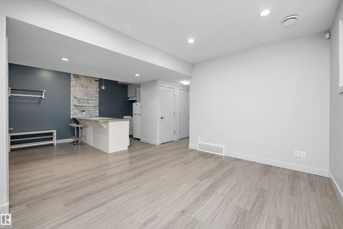 11534 122 Street Nw, Edmonton, AB 