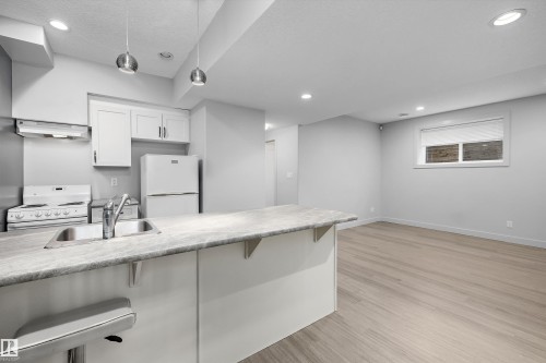 11534 122 Street Nw, Edmonton, AB 