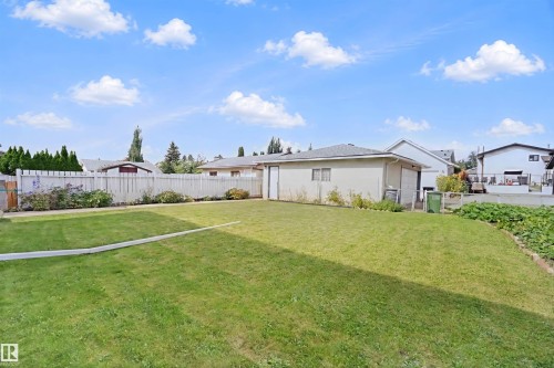 6920 152A Avenue Nw, Edmonton, AB 