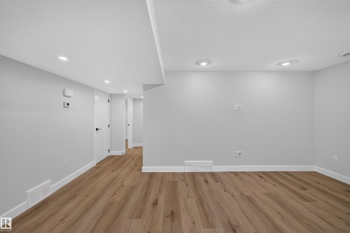 9516 52 Street Nw, Edmonton, AB 