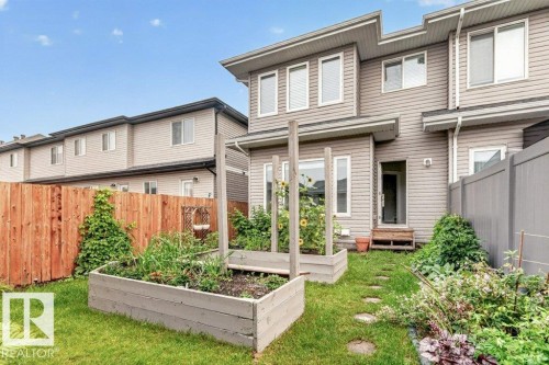 1064 Cy Becker Road Nw, Edmonton, AB - Outdoor