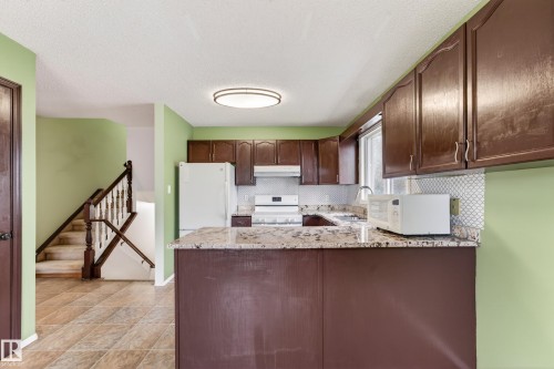 18351 77 Avenue Nw, Edmonton, AB 
