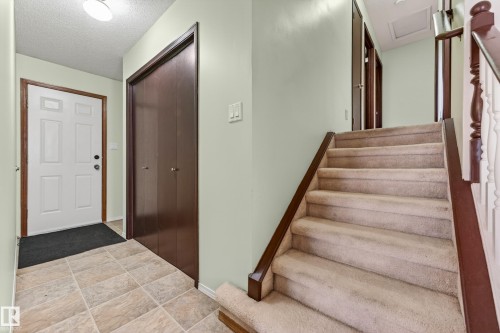 18351 77 Avenue Nw, Edmonton, AB 
