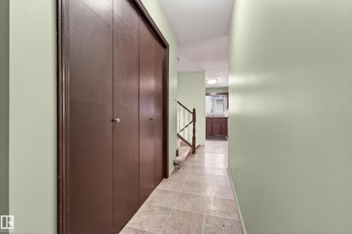 18351 77 Avenue Nw, Edmonton, AB 