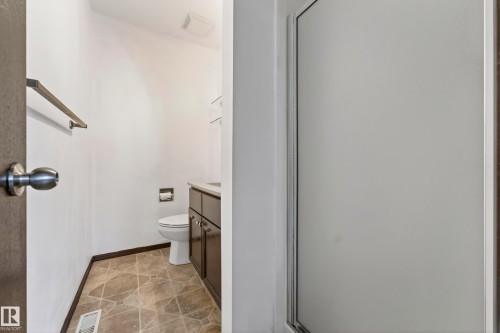 18351 77 Avenue Nw, Edmonton, AB 