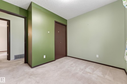 18351 77 Avenue Nw, Edmonton, AB 
