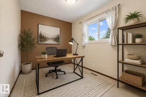 18351 77 Avenue Nw, Edmonton, AB 