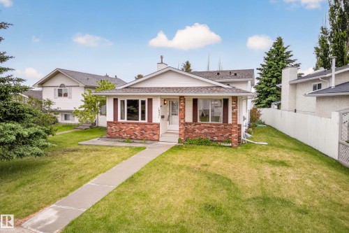 18351 77 Avenue Nw, Edmonton, AB 