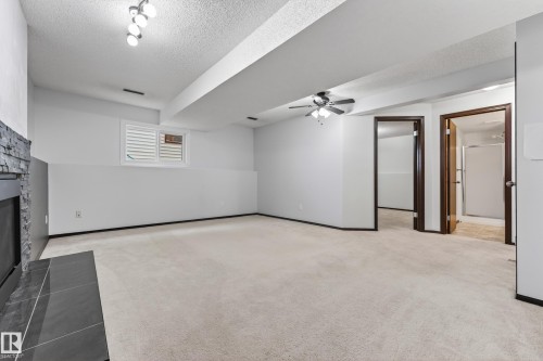18351 77 Avenue Nw, Edmonton, AB 