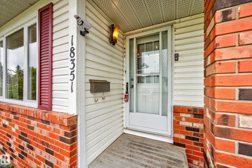 18351 77 Avenue Nw, Edmonton, AB 