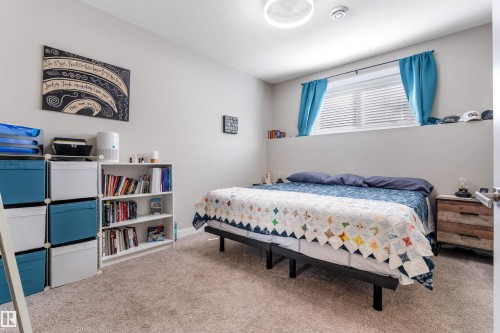 1404 Graybriar Green, Stony Plain, AB - Indoor Photo Showing Bedroom