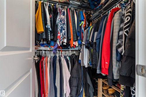 1404 Graybriar Green, Stony Plain, AB - Indoor With Storage