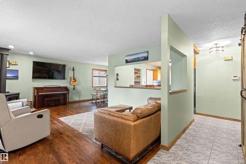 9730 154 Street Nw, Edmonton, AB 