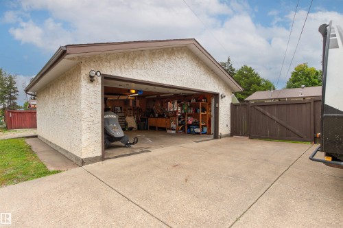 9730 154 Street Nw, Edmonton, AB 