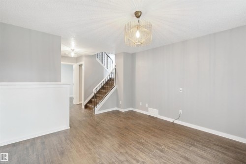 12319 47 Street Nw, Edmonton, AB 