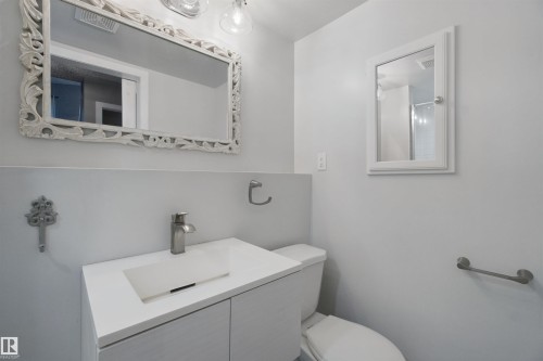 12319 47 Street Nw, Edmonton, AB 