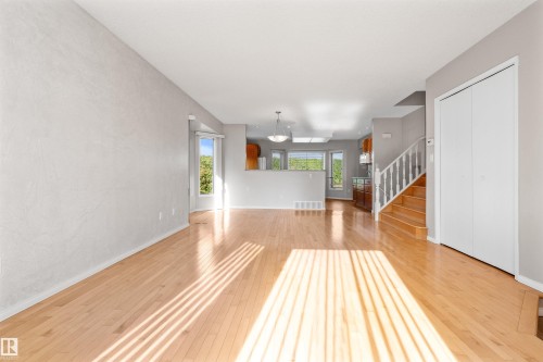 8144 190 Street Nw, Edmonton, AB 