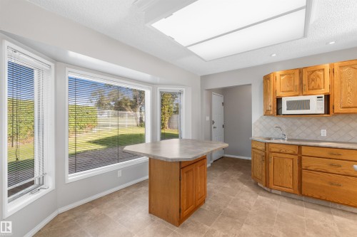 8144 190 Street Nw, Edmonton, AB 