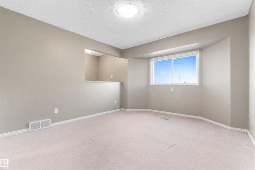 8144 190 Street Nw, Edmonton, AB 