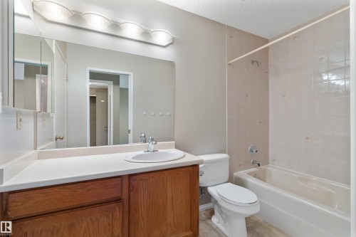8144 190 Street Nw, Edmonton, AB 