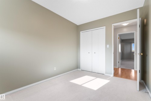 8144 190 Street Nw, Edmonton, AB 