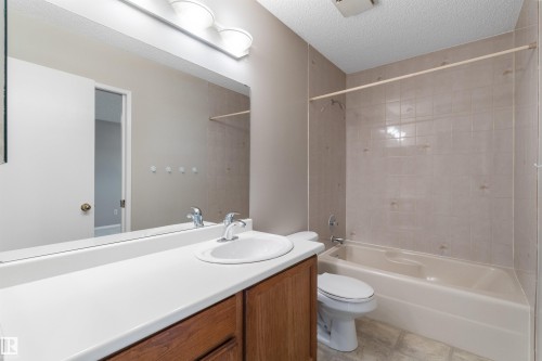8144 190 Street Nw, Edmonton, AB 