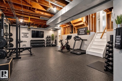 8144 190 Street Nw, Edmonton, AB 